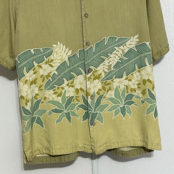 Tommy Bahama Tropical Floral 100% Silk Button Down Hawaiian Camp Shirt Medium - Picture 3 of 13